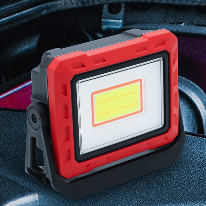 4000mAh LED Work Light: 2000LM - Outdoor Lighting Jobs recension och pris